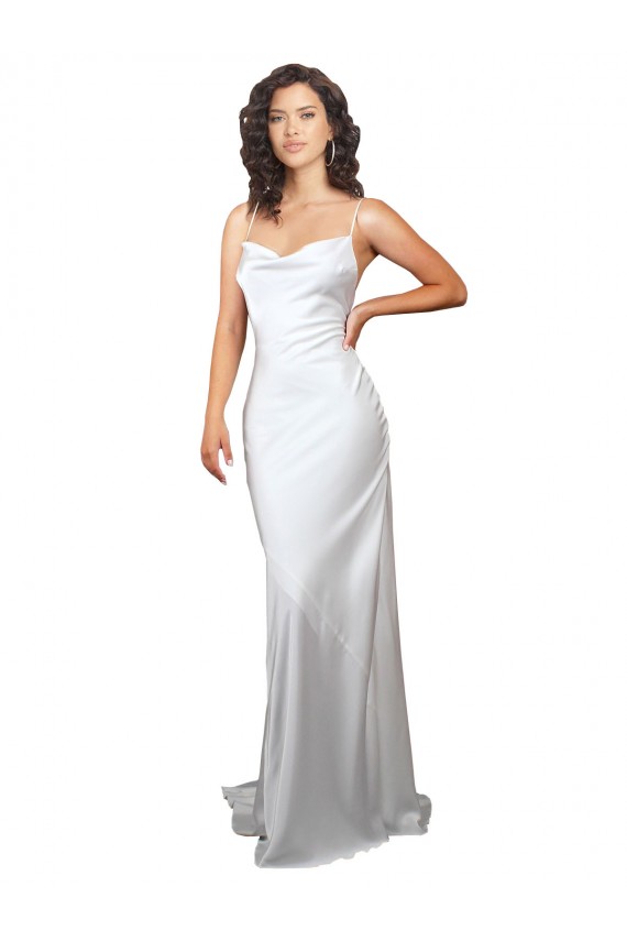 Achetez Blanc Fourreau Balayage train Satiné Soyeux Simple Plage Robes de mariée