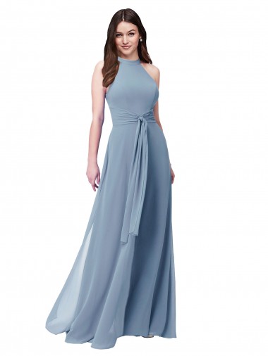 Achetez Bleu poussiéreux Trapèze Licou Col Haut Mousseline Longue Robes demoiselle d'honneur